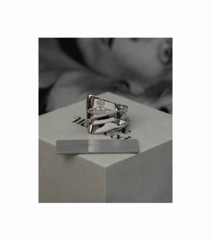 VIVIENNE WESTWOOD KNUCKLEDUSTER RING